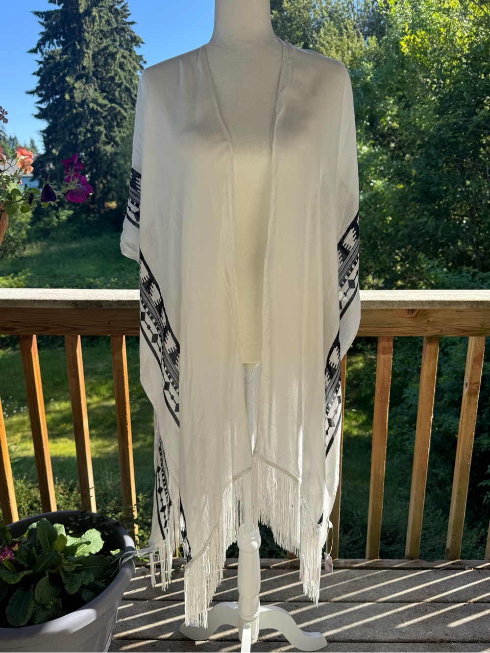 Bijorca Aztec Kimono/Shawl